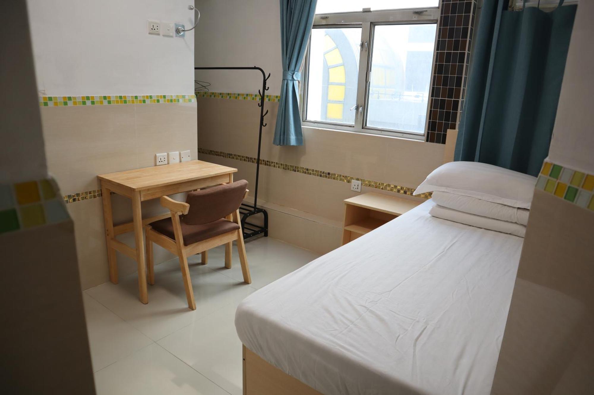 Comfort Hostel Hong Kong Exterior photo